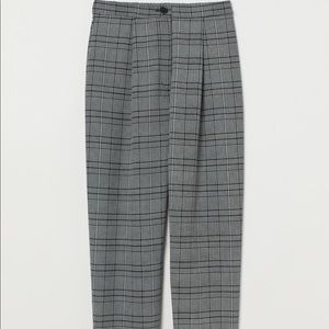 H&M High Waisted Black and White Plaid Pant